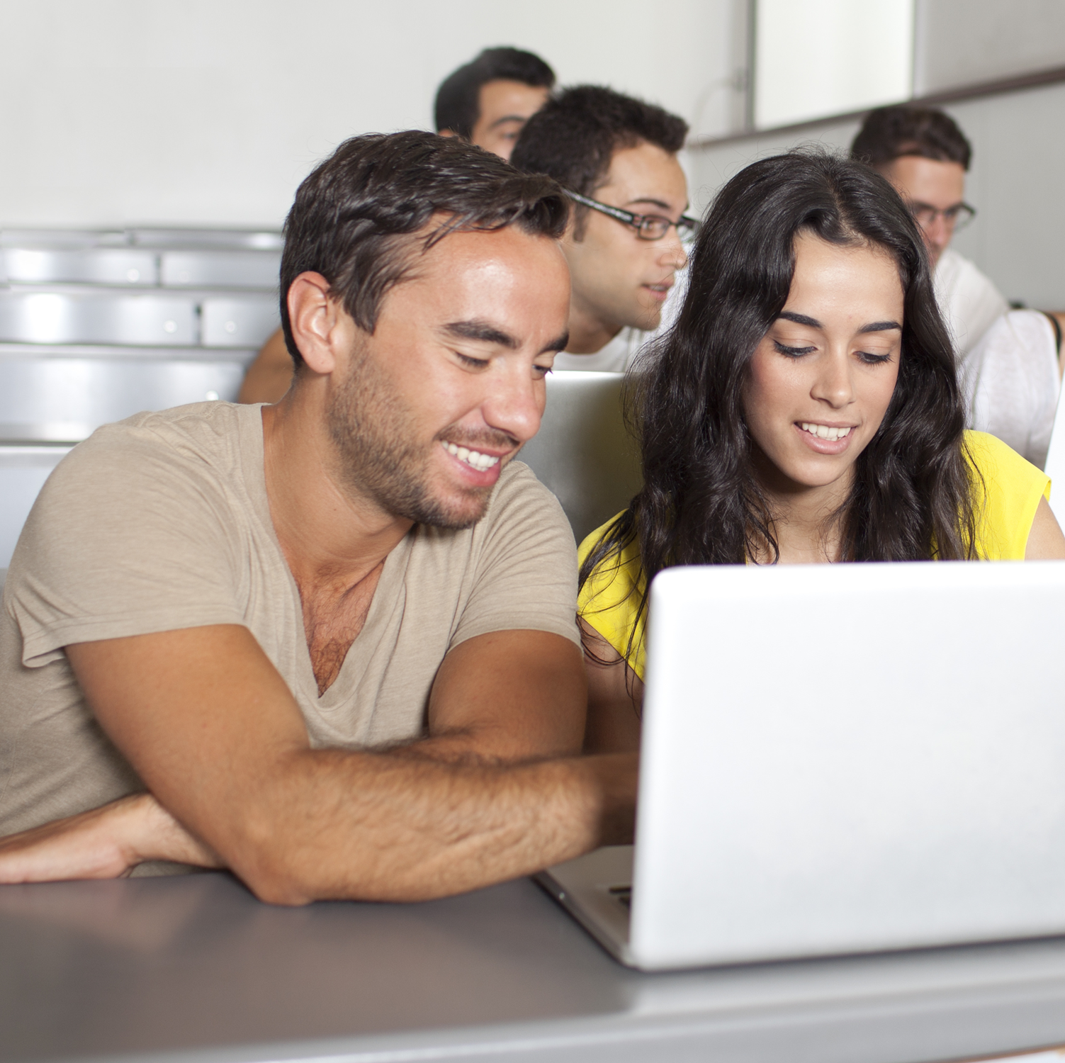 Bewerbungsunterlagen optimieren mit der Unterstützung von Jobcoahces beim Eventcoaching der Kolping Akademie in Kempten