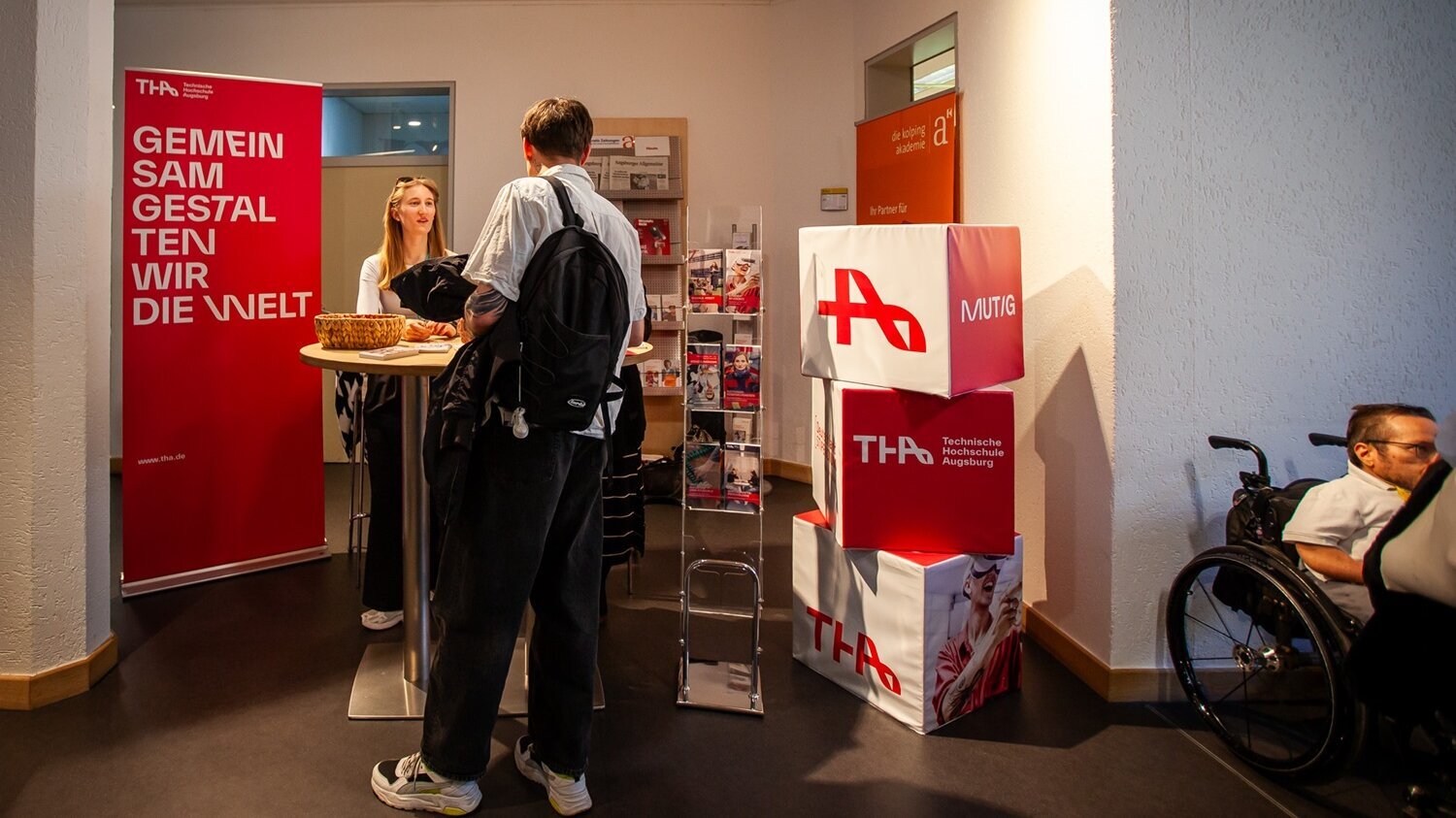 Technische Hochschule Augsburg bei der takeCARE 2026 Jobmesse der Kolping Akademie Augsburg