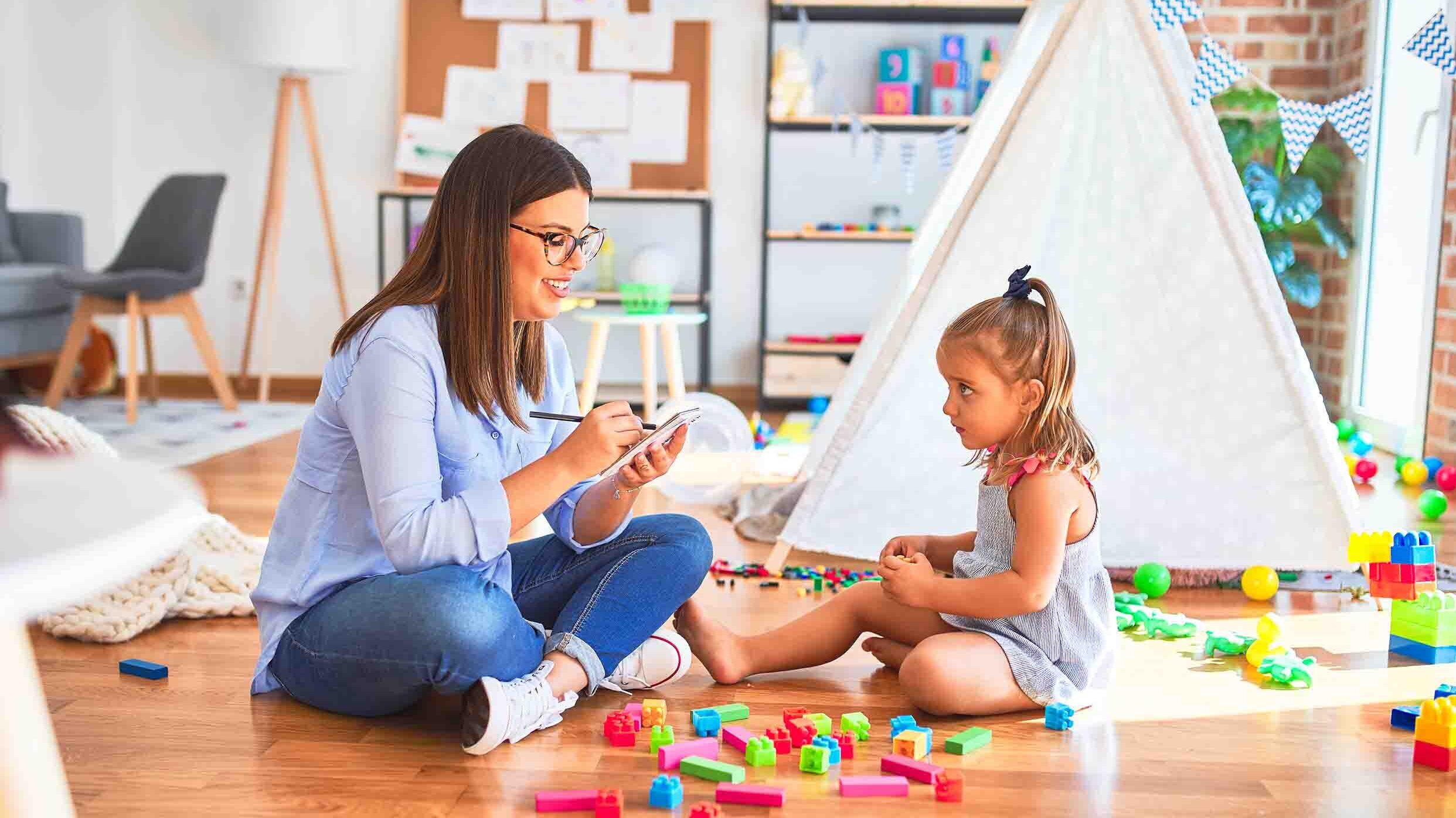 Weiterbildungen & Qualifizierungen für die Arbeit mit Kindern