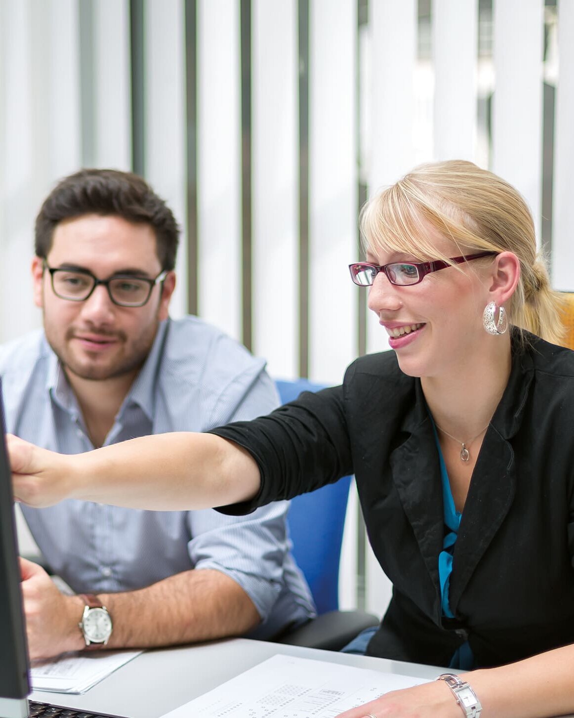 Personen bei IT Schulung